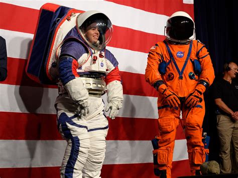 NASA Awarded Next Generation Spacesuits Contract for ISS, Moon Mission ...