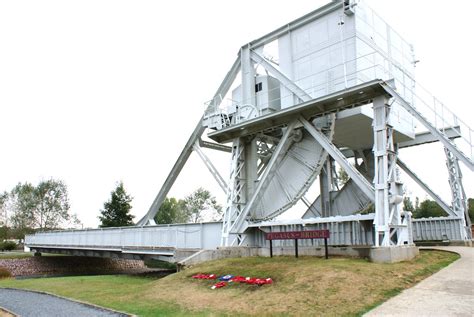 D DAY - PEGASUS BRIDGE - guidedbattlefieldtours.co.uk