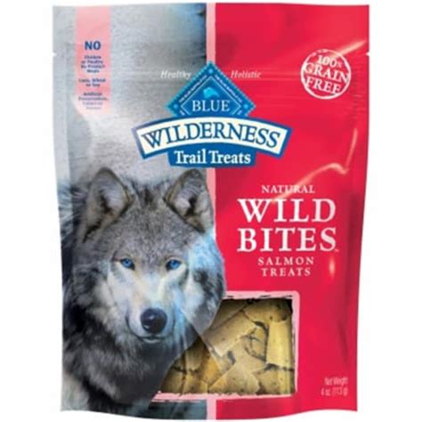 Blue Wilderness Trail Treats Wild Bites Salmon Recipe Dog Treats, 4 oz ...