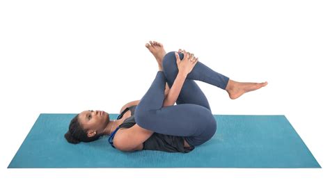 Hip, Back and Knee Pain? Try These 3 Yoga Stretches for Your Glutes ...