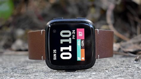 Fitbit Versa v Fitbit Versa Lite: How the two smartwatches compare ...