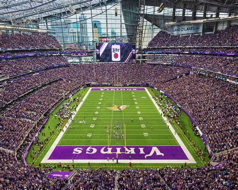 Vikings football game at US Bank Stadium Minneapolis, Minnesota by Dan ...