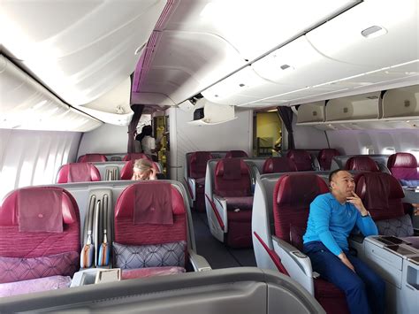 Airline Review: Qatar Airways – Business Class (Boeing 777-300 with Lie ...