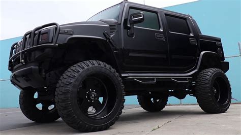 Modified Hummer H2 Pickup