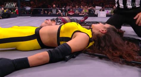 AEW Dynamite Results: Thunder Rosa Defeats Mercedes Martinez In Brutal ...