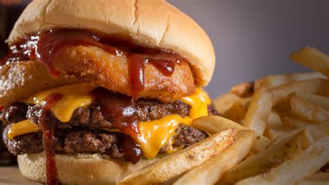 25 Best Fast Food Burgers | Top Chains Ranked | List Monster