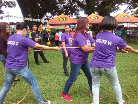 Abaca FESTIVAL GAMES.... Hilahan ng lubid... - Catanduanes Have more ...