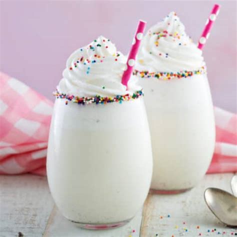 Almond Milk Milkshake- Just 3 Ingredients! - The Big Man's World