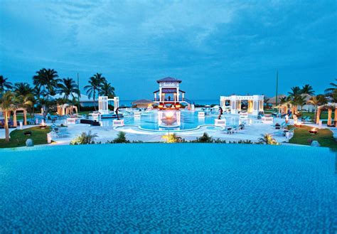 Sandals Resorts | Emerald bay bahamas, Luxury resort, Sandals emerald bay