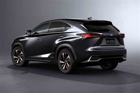 2018-Lexus-NX-300h-rear-three-quarter-01 - Motor Trend en Español