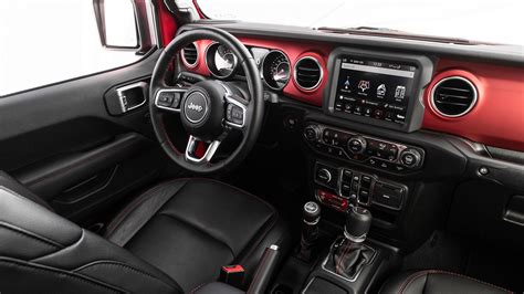 2020 Jeep Gladiator Interior Review