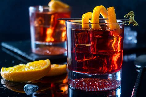 Negroni Cocktail Recipe And History | Flavor Fix