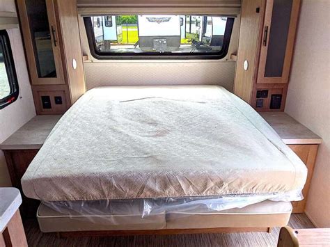 10 Best Class C RVs With Murphy Beds – RVBlogger