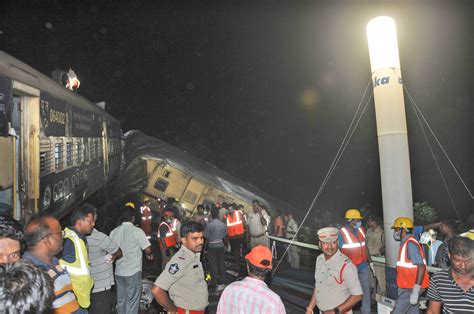 13 morts et 50 blessés après la collision de deux trains en Inde ...