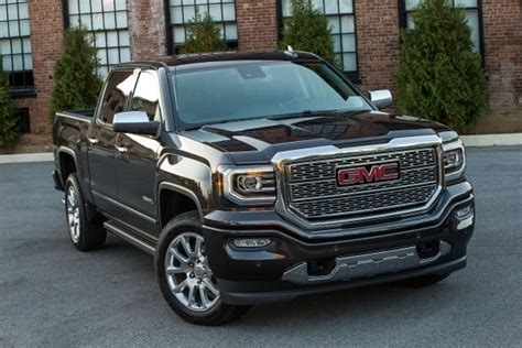 Used 2018 GMC Sierra 1500 Denali Crew Cab Review & Ratings | Edmunds