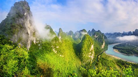 Landscape of Guilin, Li River and Karst mountains, Yangshuo, Guangxi ...