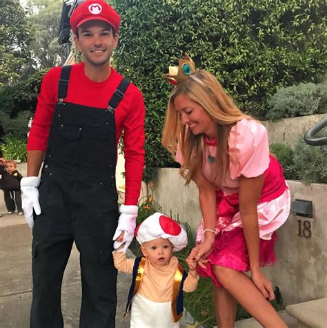 Family of 3 Halloween Costumes: Mario, Princess Peach, and Toad | The ...