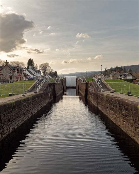 Caledonian Canal Fort Augustus © valenta :: Geograph Britain and Ireland