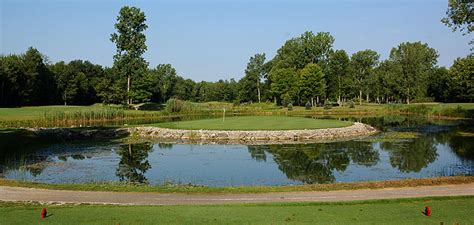 Michigan golf course review of MAPLE LEAF GOLF COURSE - Pictorial ...