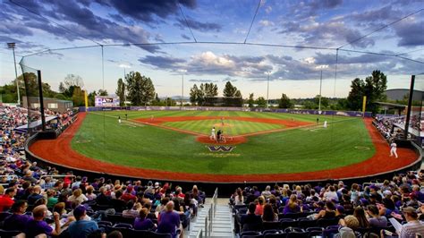 University of Washington - Husky Ballpark - Sports Facility in Seattle ...