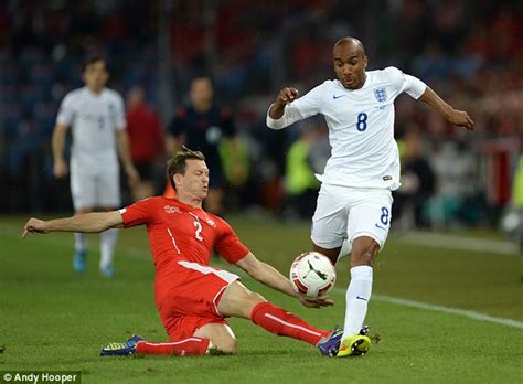 Fabian Delph shows off work-out that turned Aston Villa star into ...