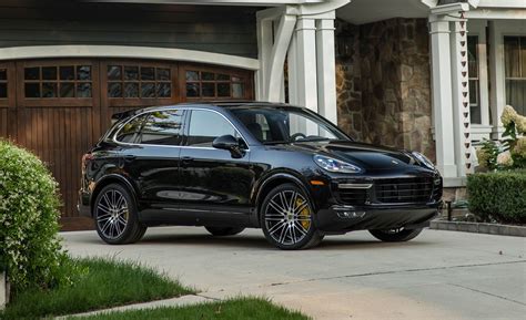 2019 Porsche Cayenne Turbo / Turbo S Reviews | Porsche Cayenne Turbo ...