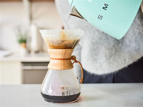 What Is A Pour-over Coffee Maker? - coffee machines