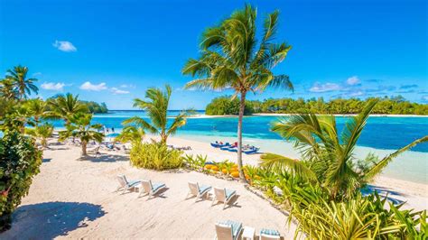 Deluxe Beachfront Room at Muri Beach Club Hotel Rarotonga | By UniqueVillas