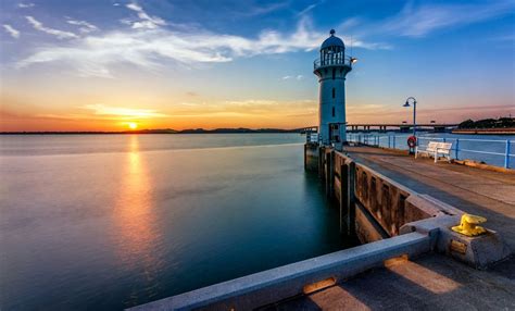 Raffles Marina Lighthouse: Singapore’s Secret Lighthouse In The West ...