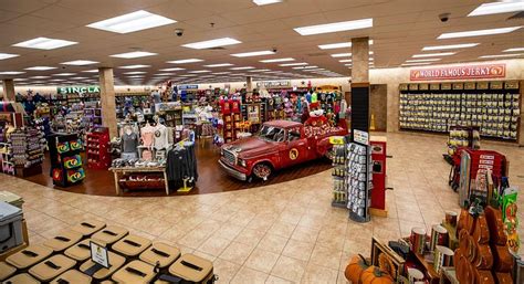 Here's where to visit the largest Buc-ee's ever built - It's a Southern ...