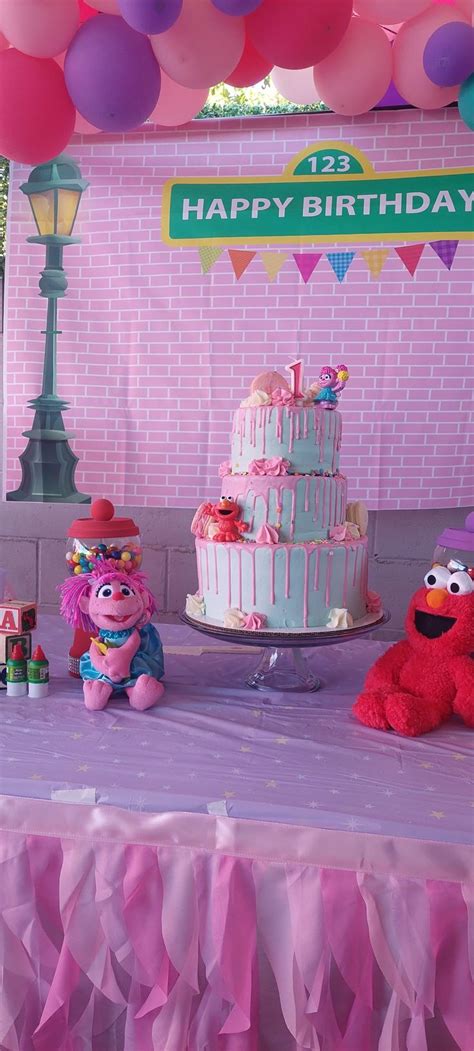 Abby and Elmo Cake | Sesame street birthday party, Elmo birthday party ...