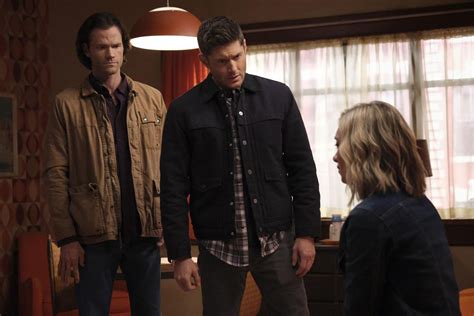 Watch new bloopers from the final season of Supernatural | EW.com