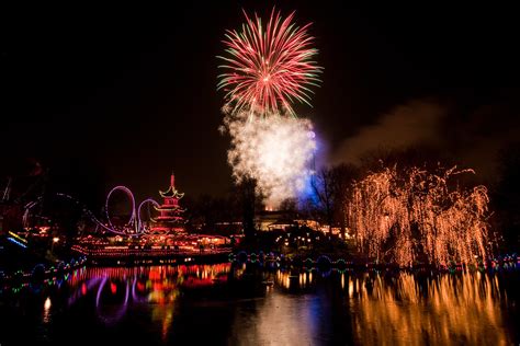 Tivoli Garden fireworks | Tivoli "New Year theme" fireworks,… | Flickr