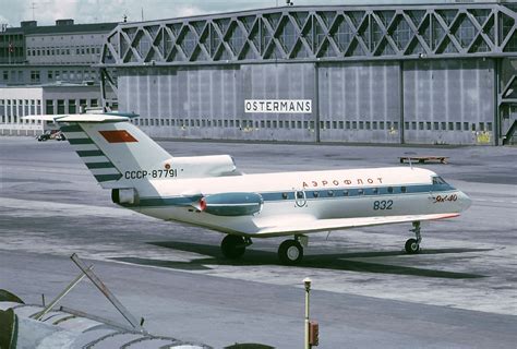 Yakovlev Yak-40 picture #06 - Barrie Aircraft Museum