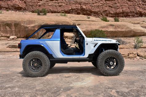 Jeep Magneto 2.0 Concept is a power-mad electric off-roader | Digital ...