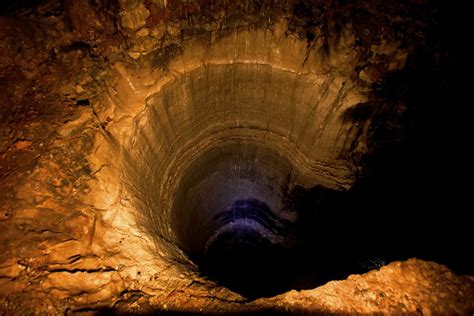 Mammoth Cave - A Grand, Gloomy and Peculiar Place - Covington Travel