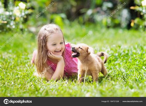 Pictures : dog for kids | Kids play with puppy. Children and dog in ...