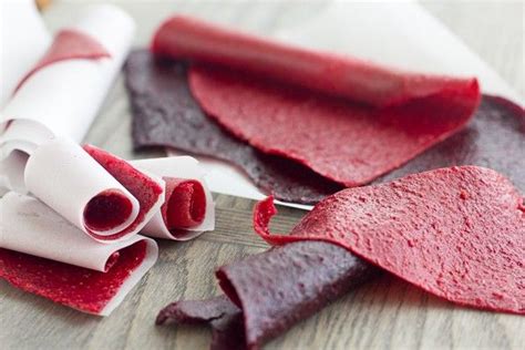 How to Make Fruit Leather with a Food Dehydrator Homemade roll-ups ...