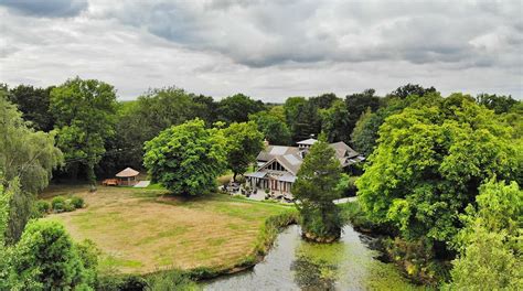 The Oak Tree of Peover | Wedding Venues in Cheshire, North West