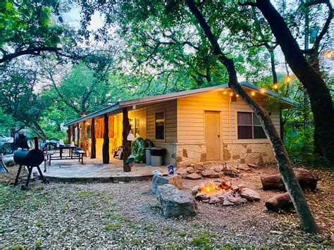 Cabins for Rent on the Frio River | Frio River Cabins