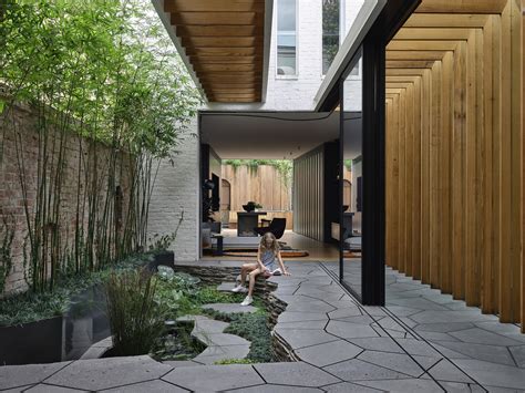 Gallery of Landscaping Ideas for Courtyard Houses - 4