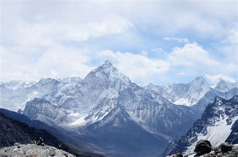 Fall in Love with Nature with the Beautiful Mountains of Nepal | Veena ...