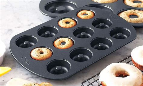 8 Best Donut Pans - Expert Reviews [Upd. Fall 2023]