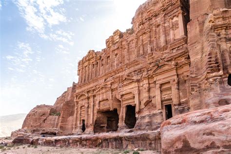 How to visit Petra in Jordan PLUS some Petra history