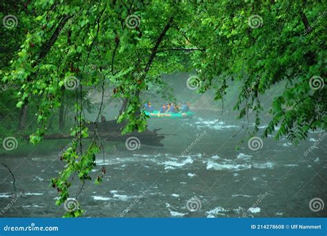 Rafting on the Oconaluftee River in the Great Smoky Mountains, North ...