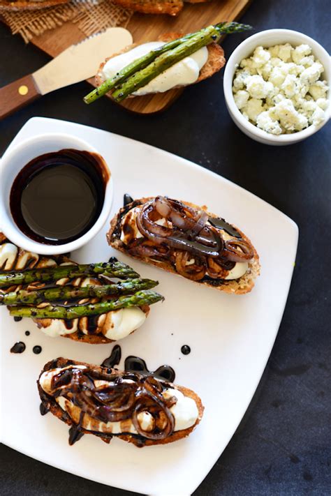 Bleu Cheese Bites with Balsamic Reduction | Minimalist Baker Recipes