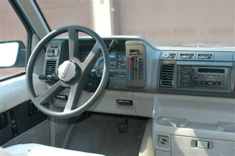 1992 Chevrolet Astro LT Extended 7 Passenger Van, gray interior, teal ...