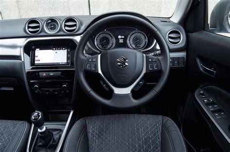 Suzuki Vitara Interior, Sat Nav, Dashboard | What Car?