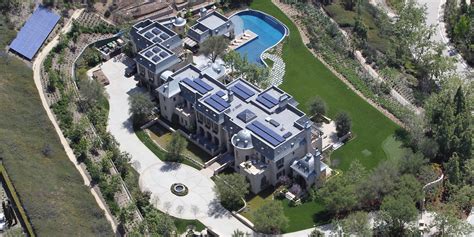 Tom Brady and Gisele Bundchen’s Mega-Mansion Sold to Dr. Dre|StarMap ...