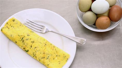 Video: The 2-Minute French Omelet | Martha Stewart